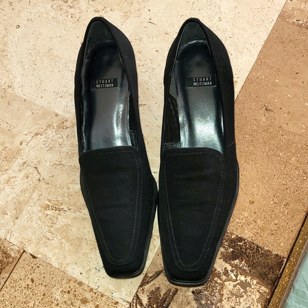 Stuart Weitzman black mesh short heel shoes. Size 8.5 B